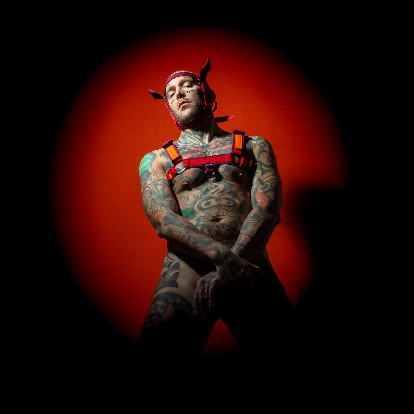 Restraint Sustainable Harness Red - Uriel Studio